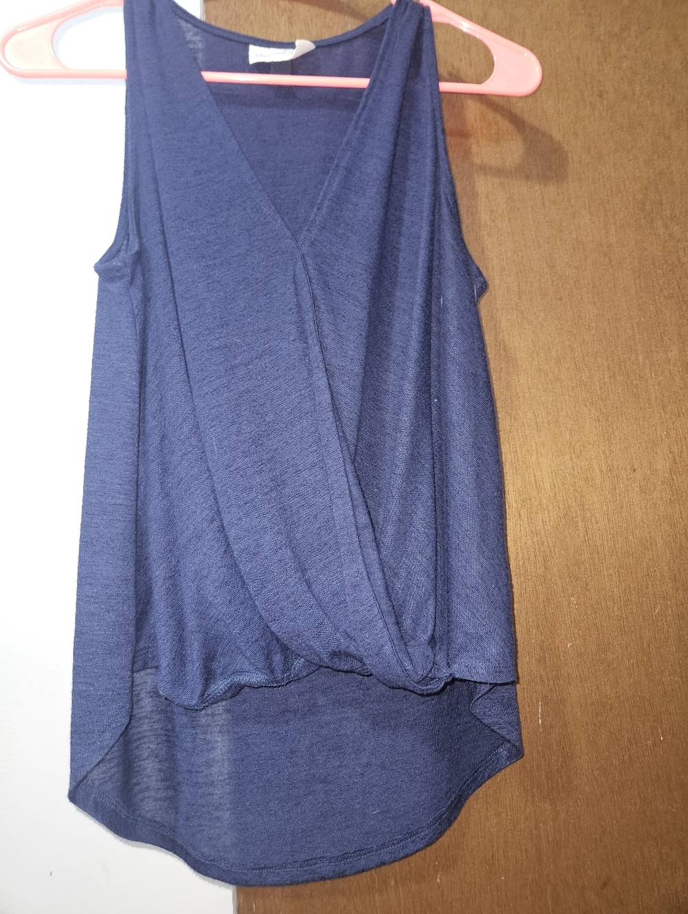 Universal Thread Navy Blue Sleeveless Surplice Twist-Hem Tank Top Size XS - Picture 9 of 9